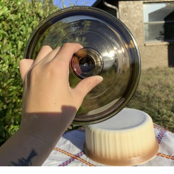 3 Pc Vintage Corning Ware French Bisque 2.5 Qt F1B , 1.5 Qt F5B, Quiche F3B - Picture 4 of 6